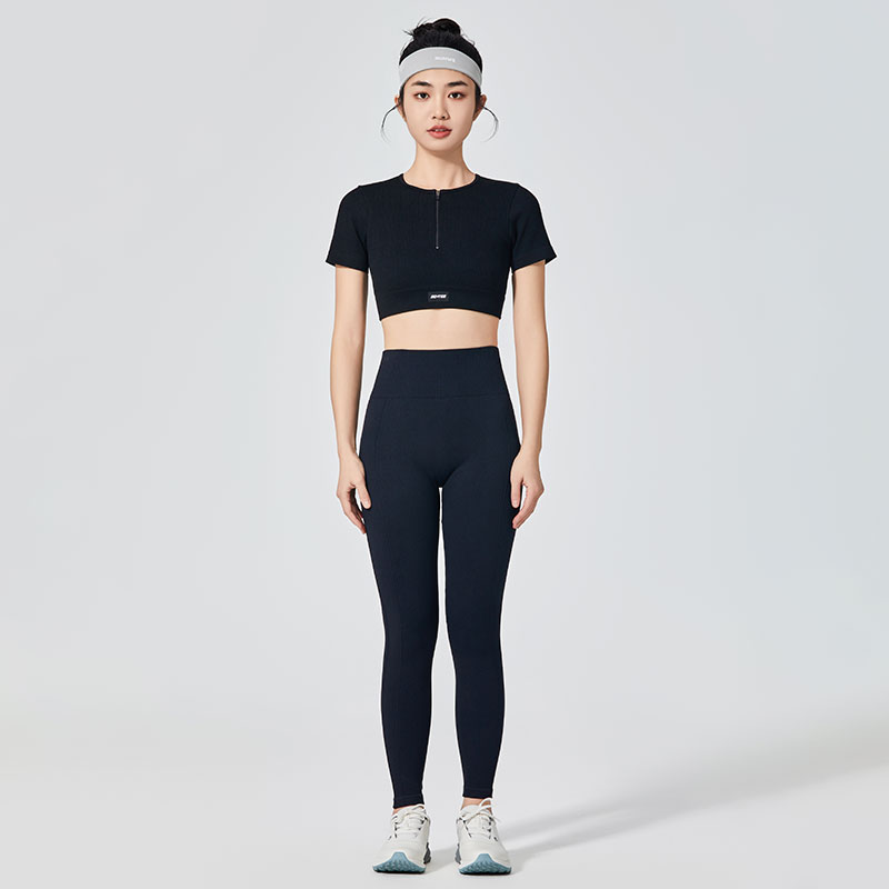 Quần legging thể thao cổ điển màu đen liền mạch dành cho nữ