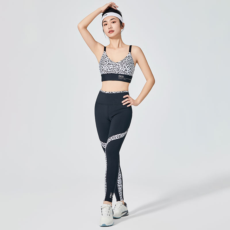 Quần legging thể thao in báo trắng cho nữ